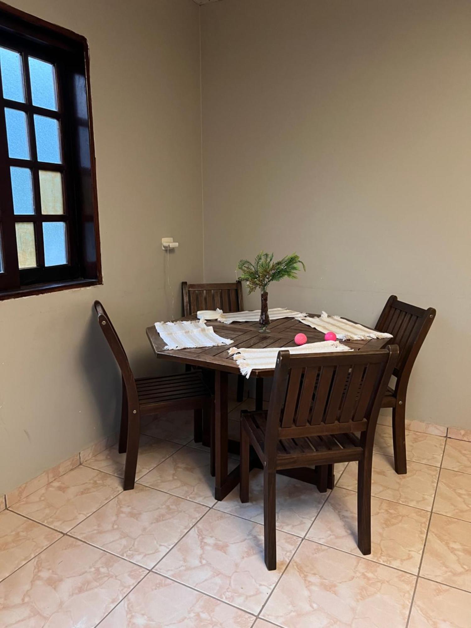 Tranquilo E Perto De Tudo Em Sr Sao Roque  Luaran gambar